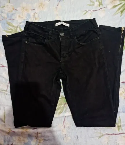 Vendo calça jeans Tam 38 $20 reais.