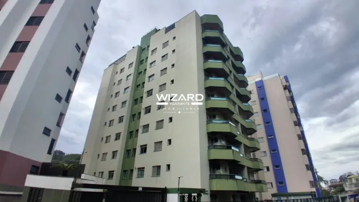 Apartamento com suite à venda no centro de Águas de Lindoia SP