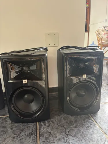 Par JBL 308P MkII Monitor de Estúdio