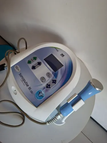 Aparelho de ultrassom terapêutico ibramed sonopulse III usado perfeito para uso.