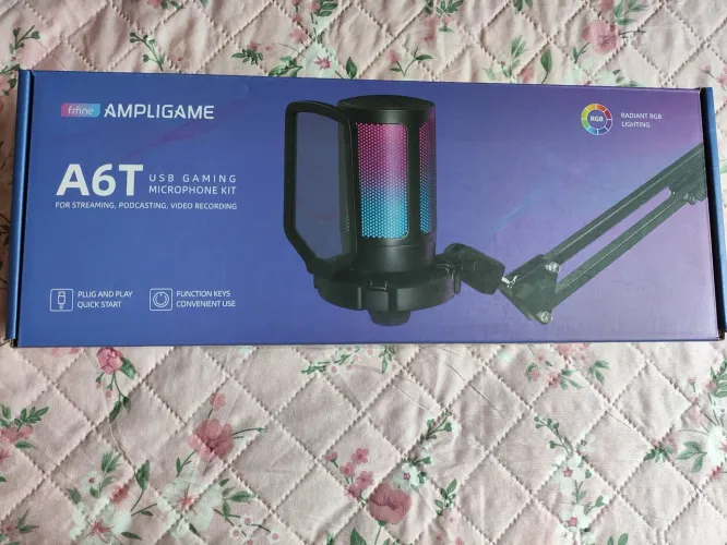 Microfone Fifine AmpliGame A6T RGB USB Completo com Braço Articulado