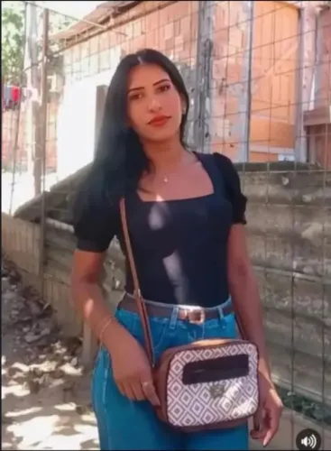 Empregada doméstica extra disponível 