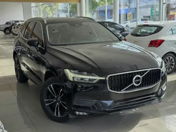 VOLVO XC60 MOMENTUM 2.0 AWD 2019 ( G ) ( 81 99719.8651 sr RODRIGUES