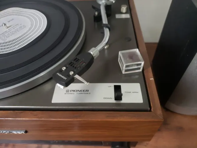 toca discos Pioneer PL-10,
