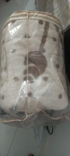 Vendo coberta de casal pelo macio novo