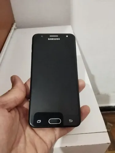 Celular Samsung Galaxy J5 Prime usado 