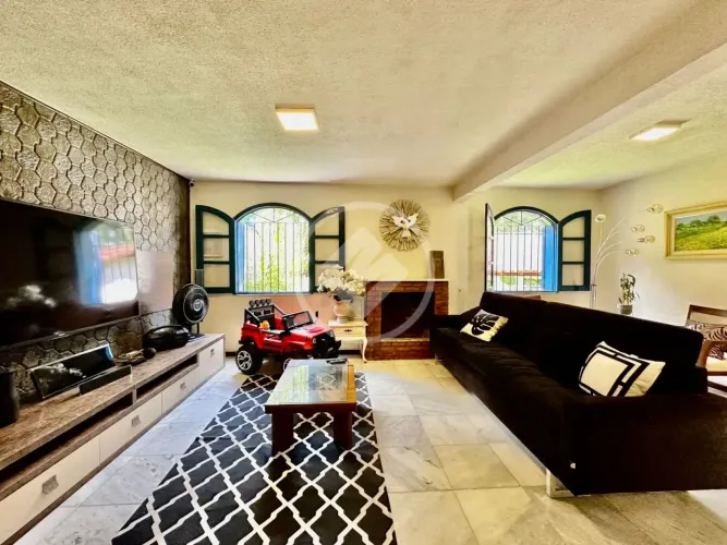 Casa em Condomínio á venda - 4 quartos - 1.872m2 - Corujas - Guapimirim/RJ codigo: 364553