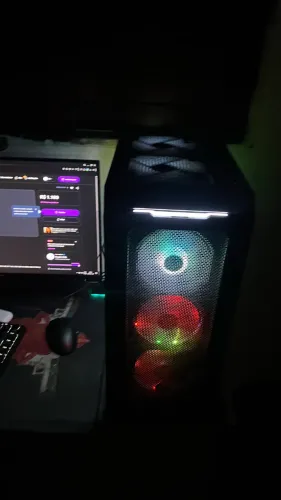 Gabinete gamer com 6 fans