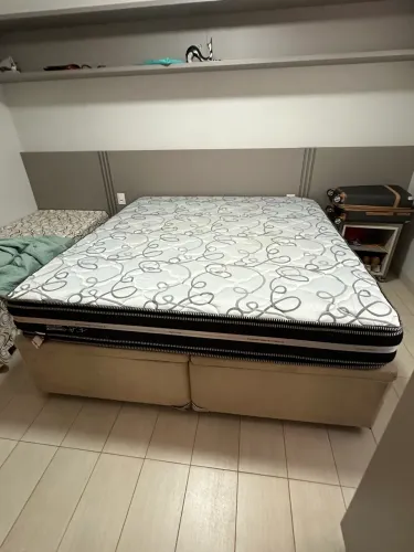 Cama box e colchão king da F.A. Colchões