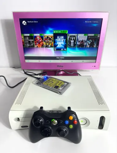 Xbox 360 arcade com 73 jogos no hd