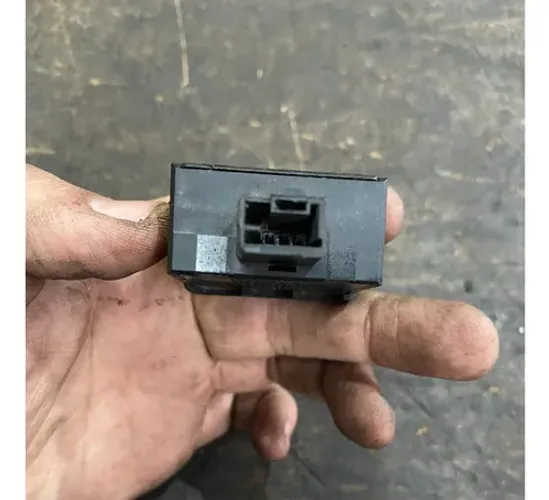 Interruptor Botão Regulagem Farol C4 Pallas Hatch 2010.