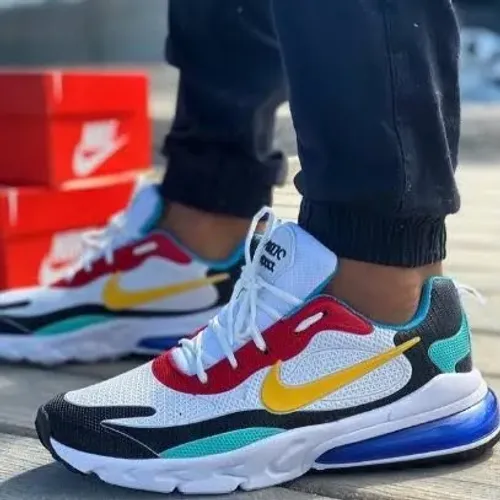 Tênis esportivo Nike bolha