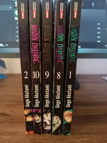 Mangás Jujutsu Kaisen - Vol 1,2,8,9,10
