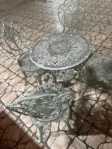 Mesa de alumínio com 4 cadeiras