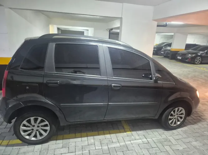 Fiat Idea ELX 1.8 MPI Flex 8V 5P 2010