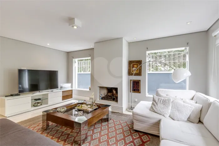 Casa de Vila à venda com 3 quartos, sendo 2 suítes, no Brooklin Velho, São Paulo - SP