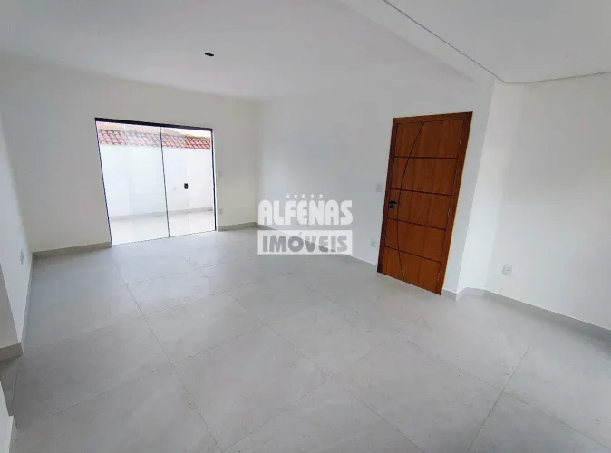 Área privativa à venda 3 quartos no Bairro Eldorado