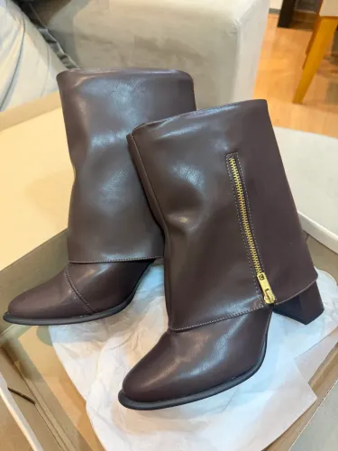 Bota Ferretti - Tamanho 37