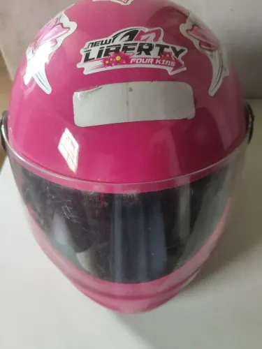Oportunidade Capacete infantil liberty New n 54 pouquisso usado