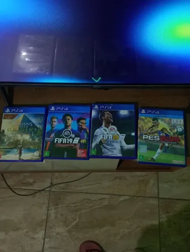 Vendo jogos de ps4 originais 