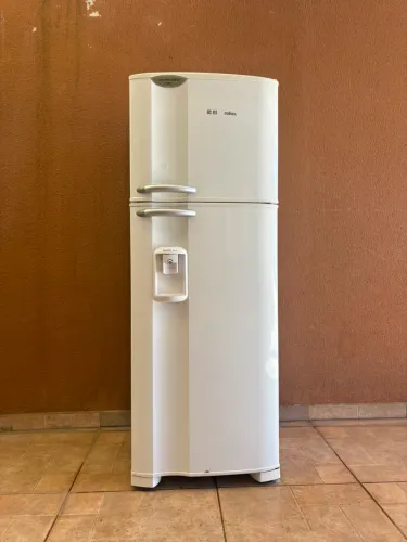 Vendo geladeira eletrolux