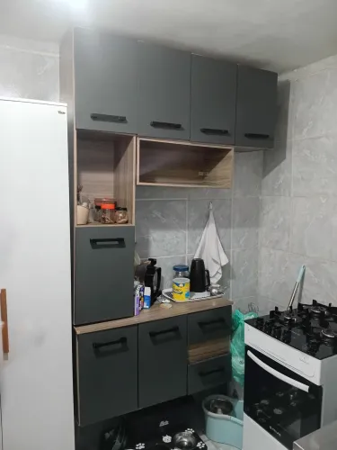 Armário de cozinha semi-novo em ótimo estado