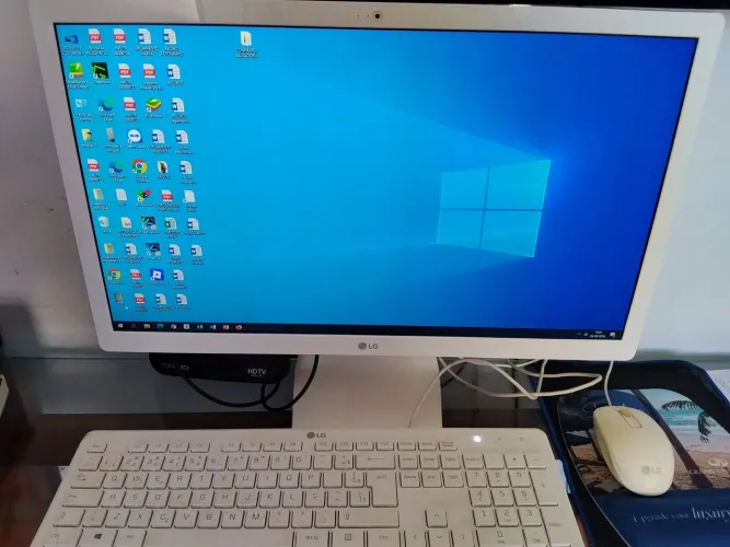 LG All-in-One (PC integrado) 