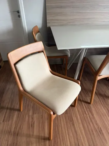 Mesa de jantar 06 lugares