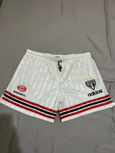 Shorts são Paulo Bombril