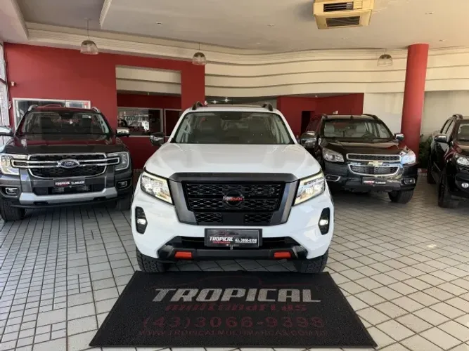 Nissan Frontier Pro4x CD 4X4 2.3 Bi-TB Die. AUT 2023