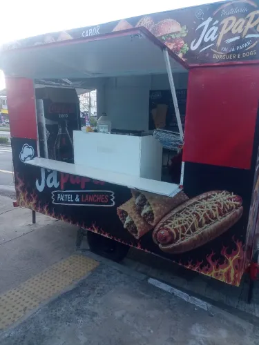 Vendo trailer food truck em ótimo estado totalmente equipado pronto pra trabalhar