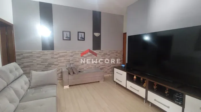 Casa em Rua Raul Juliatto - Granville Parque Residencial - Londrina/PR