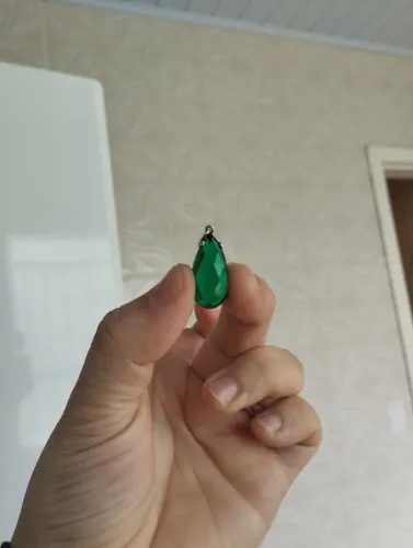 Vendo pingente de prata pedra esmeralda ou cristal verde