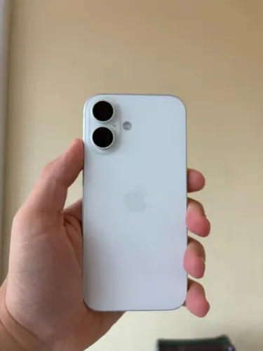 iPhone 16 128GB Branco - Garantia até 10/2026 - Chip Fisico - Bateria 92% - Todo Original