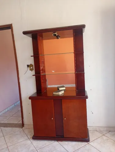 Vendo barzinho madeira maciça.