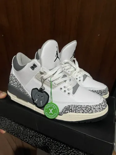 Air Jordan 3 White/Gray