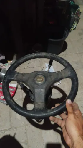 Volante Cougar ideal para seu carro esportivo