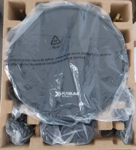 Robô Aspirador Kabum com todos os acessórios 