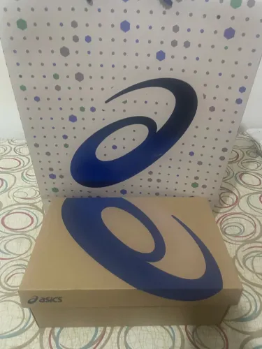 Tênis ASICS novo lançamento 