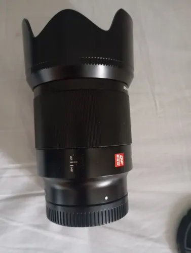 Lente viltrox 85mm f1.8 camon RF mirrorless 