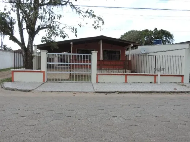 Casa na Praia da Juréia/Barra do Ribeira/Iguape/SP