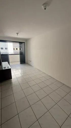 Alugo apartamento no portal do Sol com 3 dormitórios!