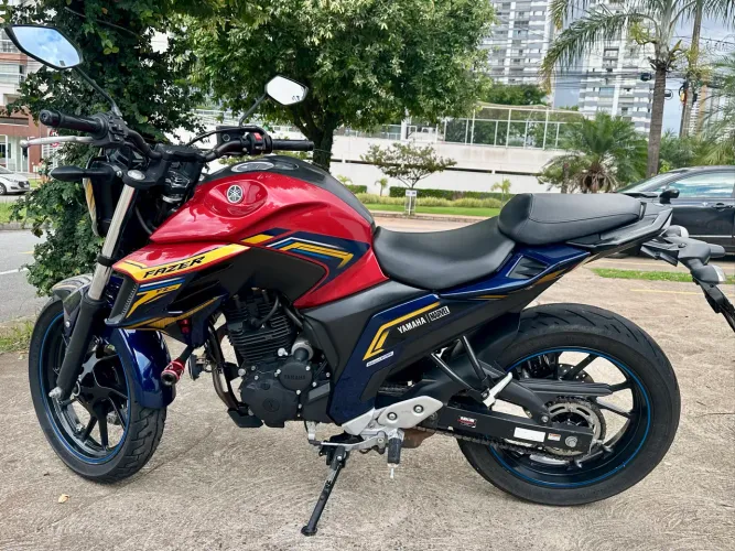 Fazer 250 2022/2023 Flex Vermelha único dono.