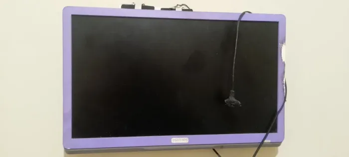 Tv monitor em perfeito estado