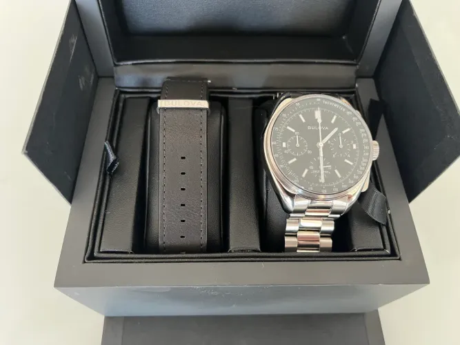 Relógio Bulova Lunar Pilot (2 pulseiras)