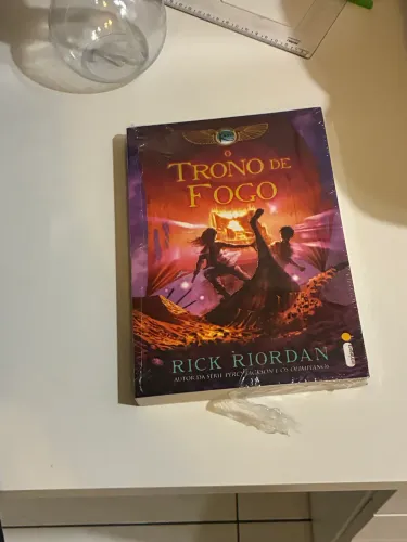 as crônicas dos kane o trono de fogo livro lacrado novo 
