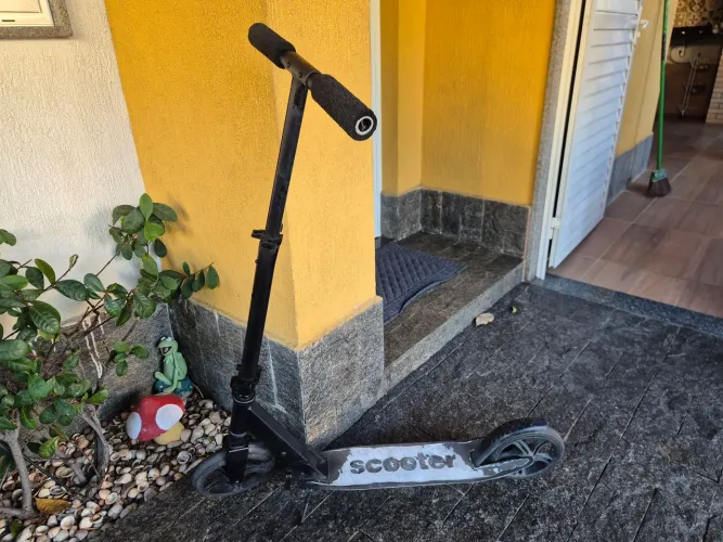 Patinete Urbano Dobrável Rodas 200mm (Suporta até 100kg)