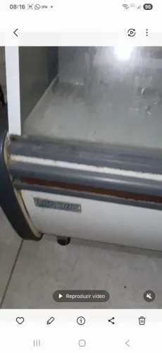 Balcão espositor gelado