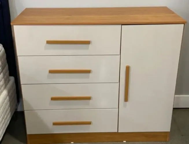 Cômoda