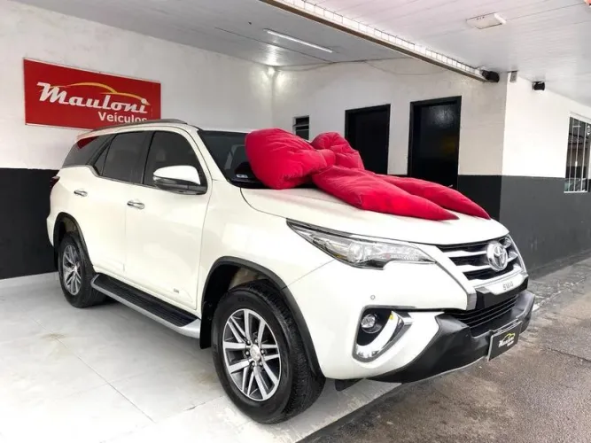 Toyota Hilux SW4 4X4 2.8 Diesel 2018
